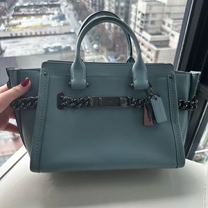 ✨AUTHENTIC COACH PURSE ✨